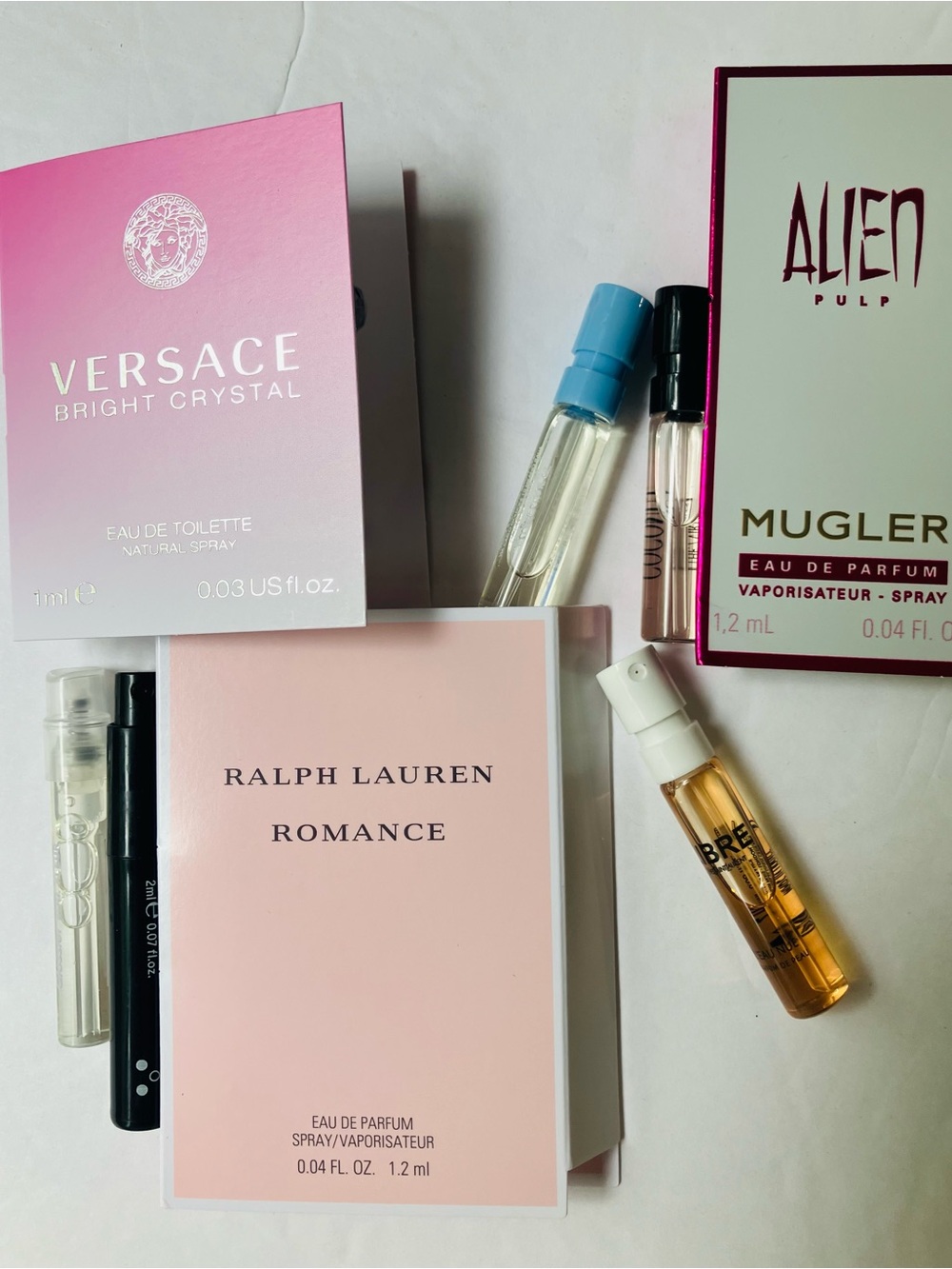 8 Samples - Designer fragrance